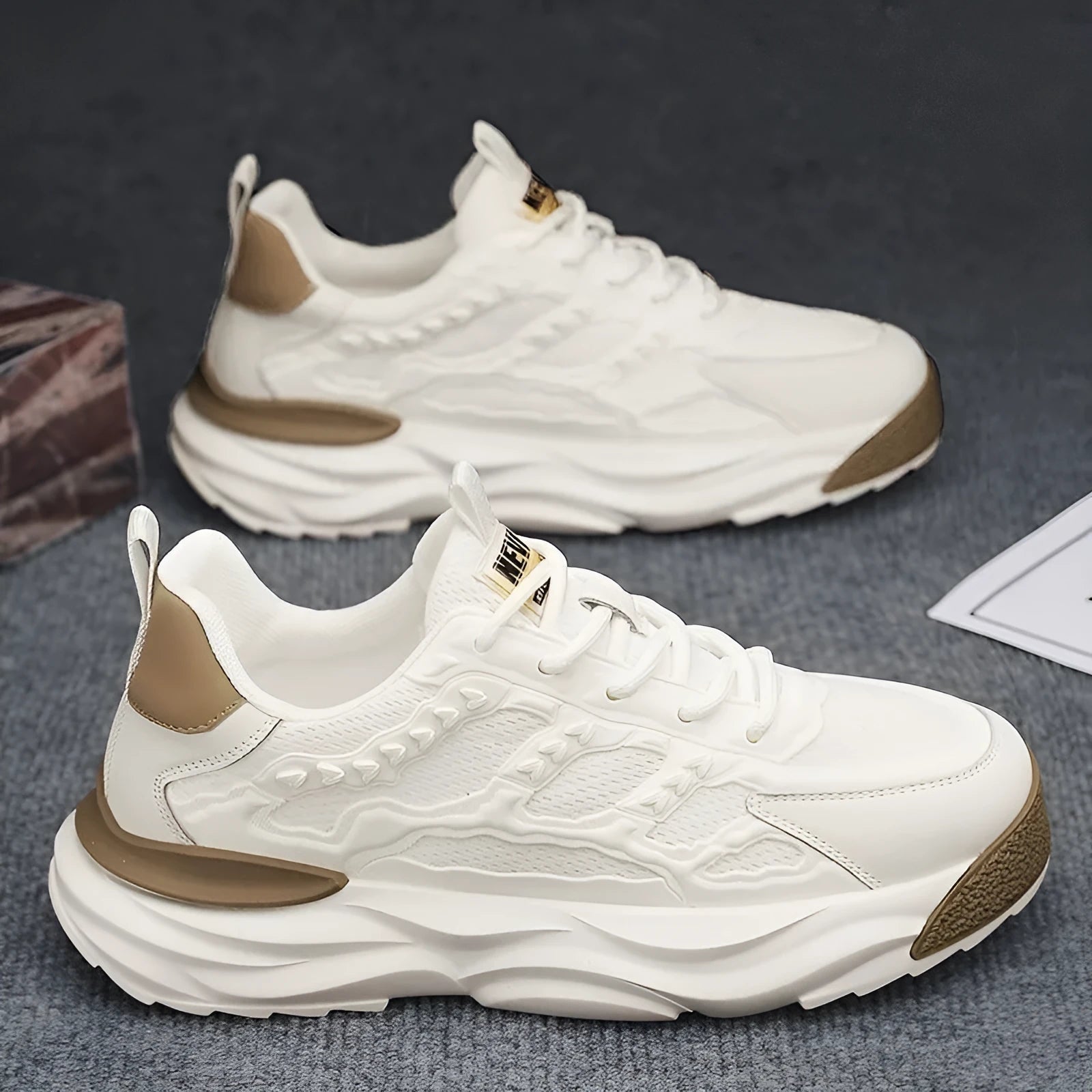 Men's white and black mesh casual shoes with round toe and breathable PU upper