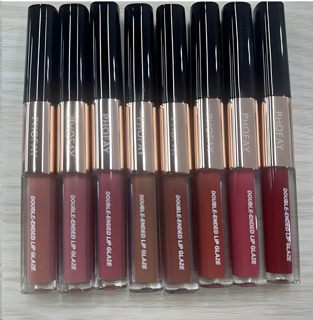 C-L021 double-head lip gloss with two wand applicators and eight colour options
