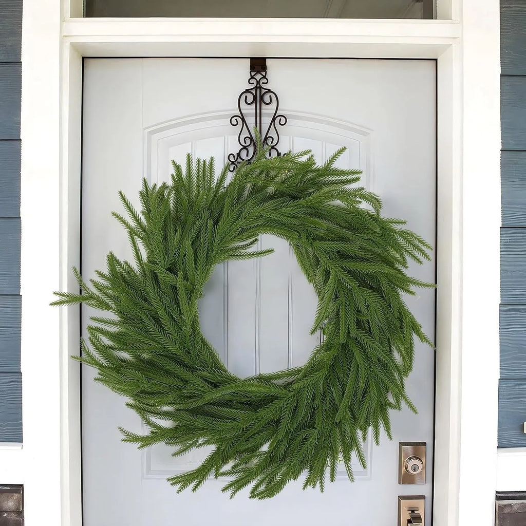 PE plastic front door garland in American country style with green leaves measuring 60cm long