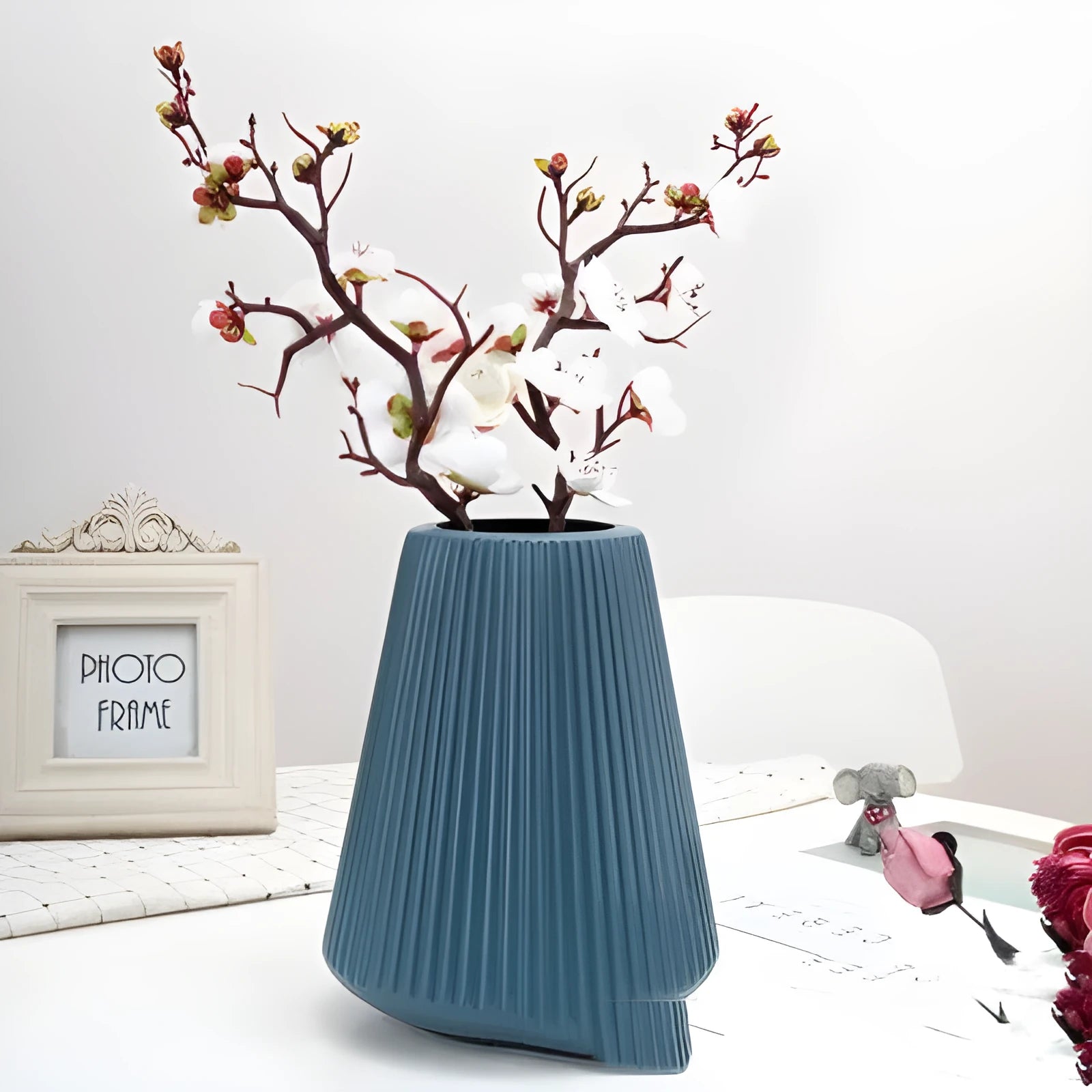 Melamine plastic decorative flower vase in white, pink, green, or blue colour options