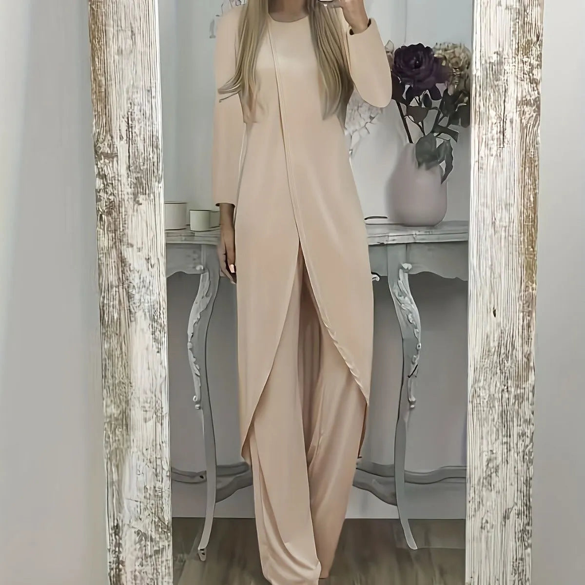Casual two-piece outfit with long sleeve top and loose trousers in black, blue or khaki