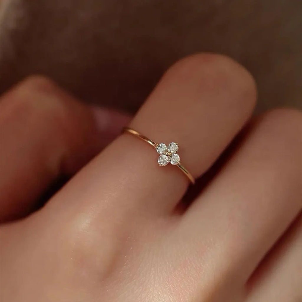 Four-leaf clover micro-inlaid zircon ring for women copper yellow gold colour