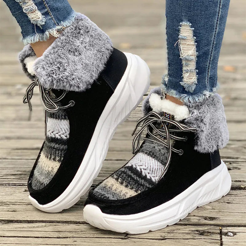 Women's beige lace-up snow boots with thermal lining and thick rubber sole