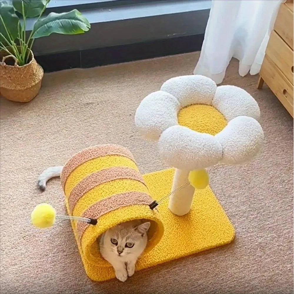 Yellow bee-themed cat climbing frame with sisal scratching surface and tunnel, dimensions 46x36x25cm