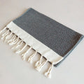 Square cotton yarn-dyed tassel napkin in multiple colours for table setting