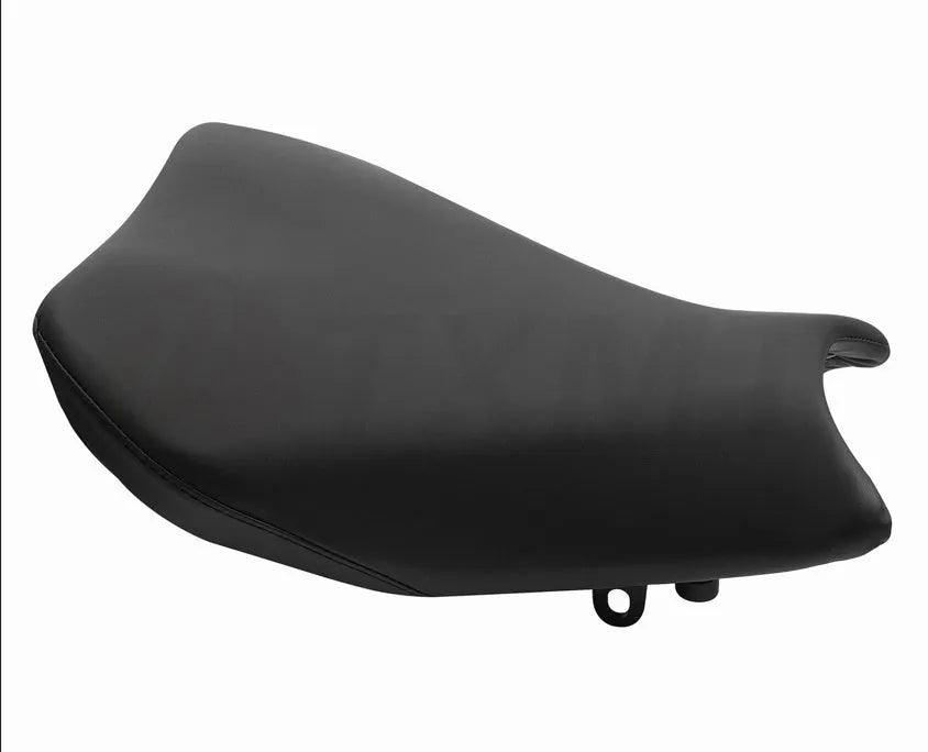 Suzuki GSXR1000 motorcycle with PU leather seat covers on front and rear seats.