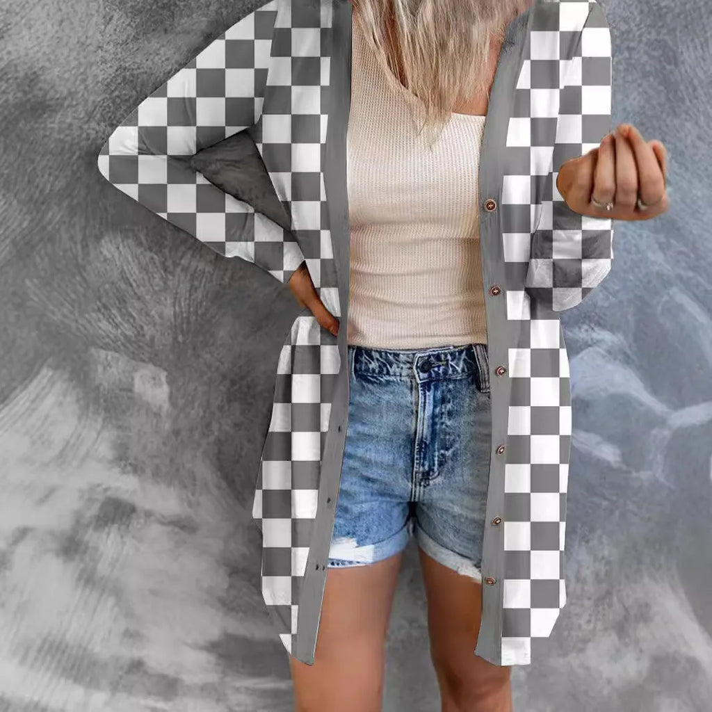 Women's loose knitted plaid cardigan coat in street fashion style with regular sleeves