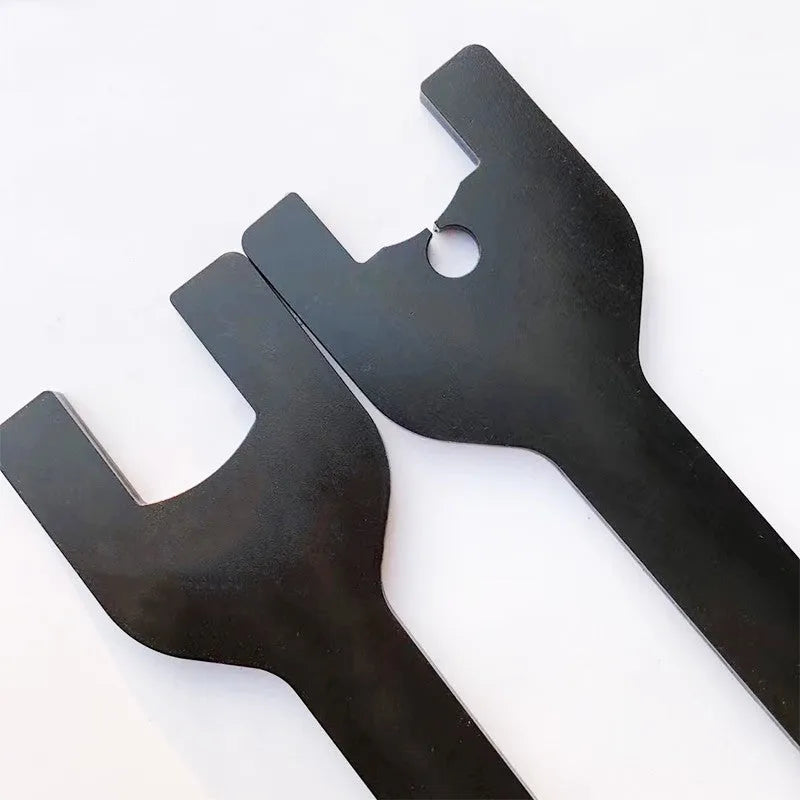 Land Rover fan wrench set showing 36mm and 40mm alloy steel spanners for automotive repair