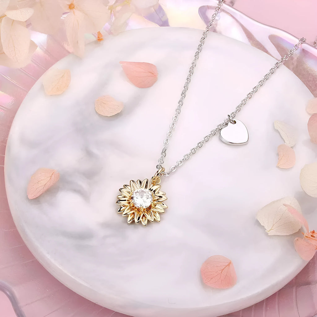 Women's sunflower pendant necklace in 925 silver with geometric daisy design and cross chain