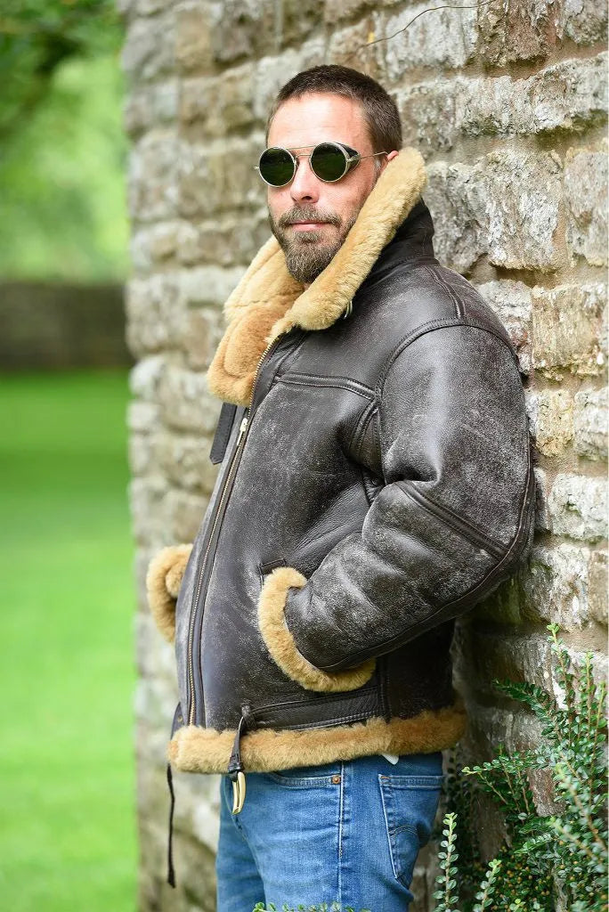Men's black retro synthetic leather winter coat with straight hem and side pockets