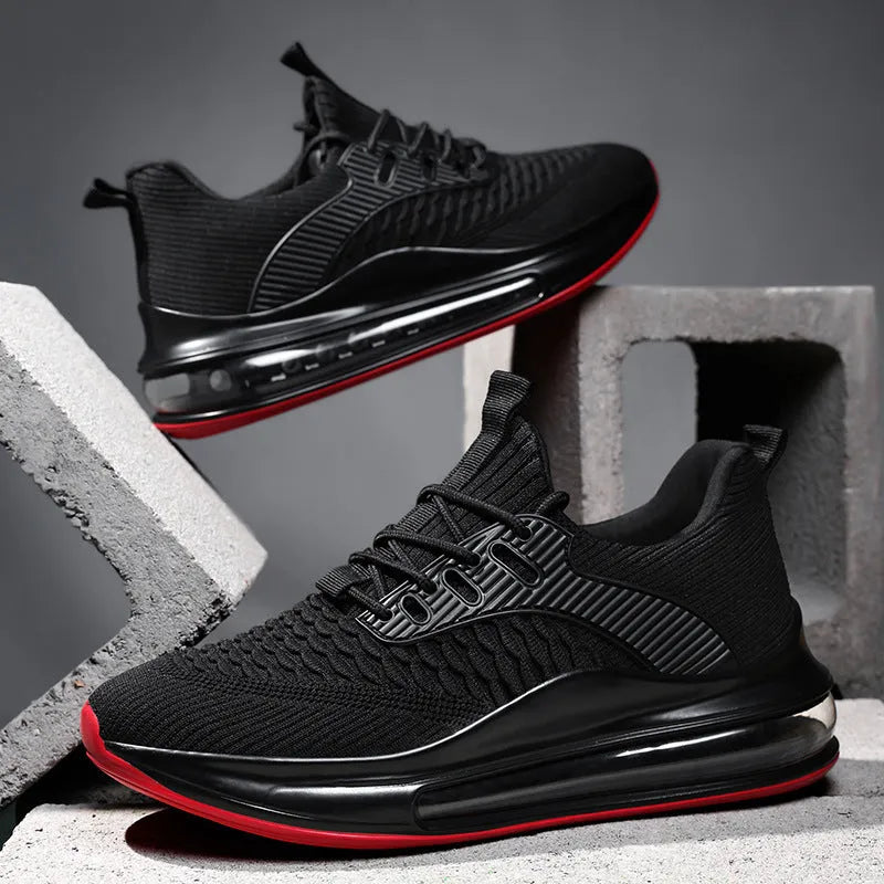 Men's black mesh running shoes with rubber sole and front lace-up fastening