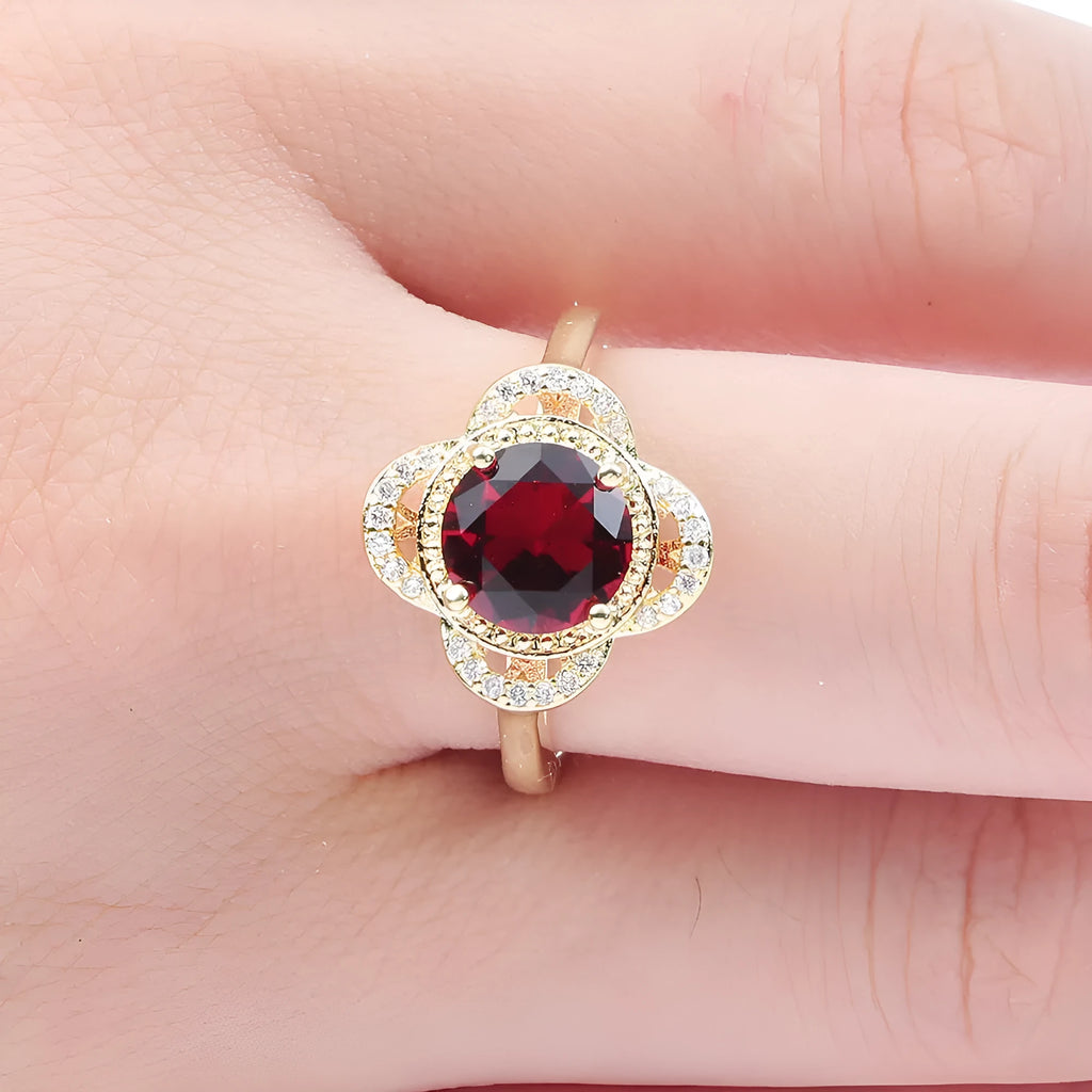 Copper ring with fruit-shaped design and inlaid zircon stone in colour 10-6-1395.