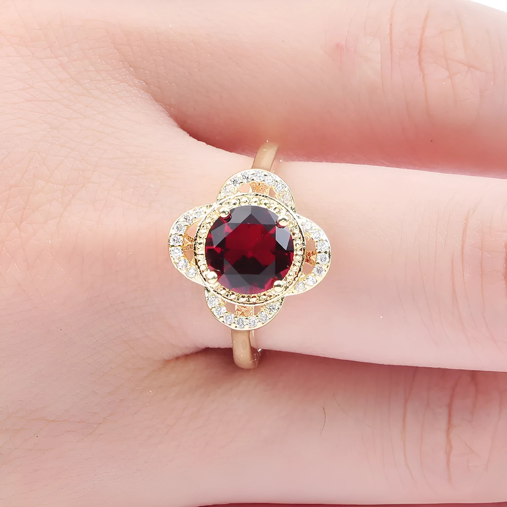 Copper ring with fruit-shaped design and inlaid zircon stone in colour 10-6-1395.
