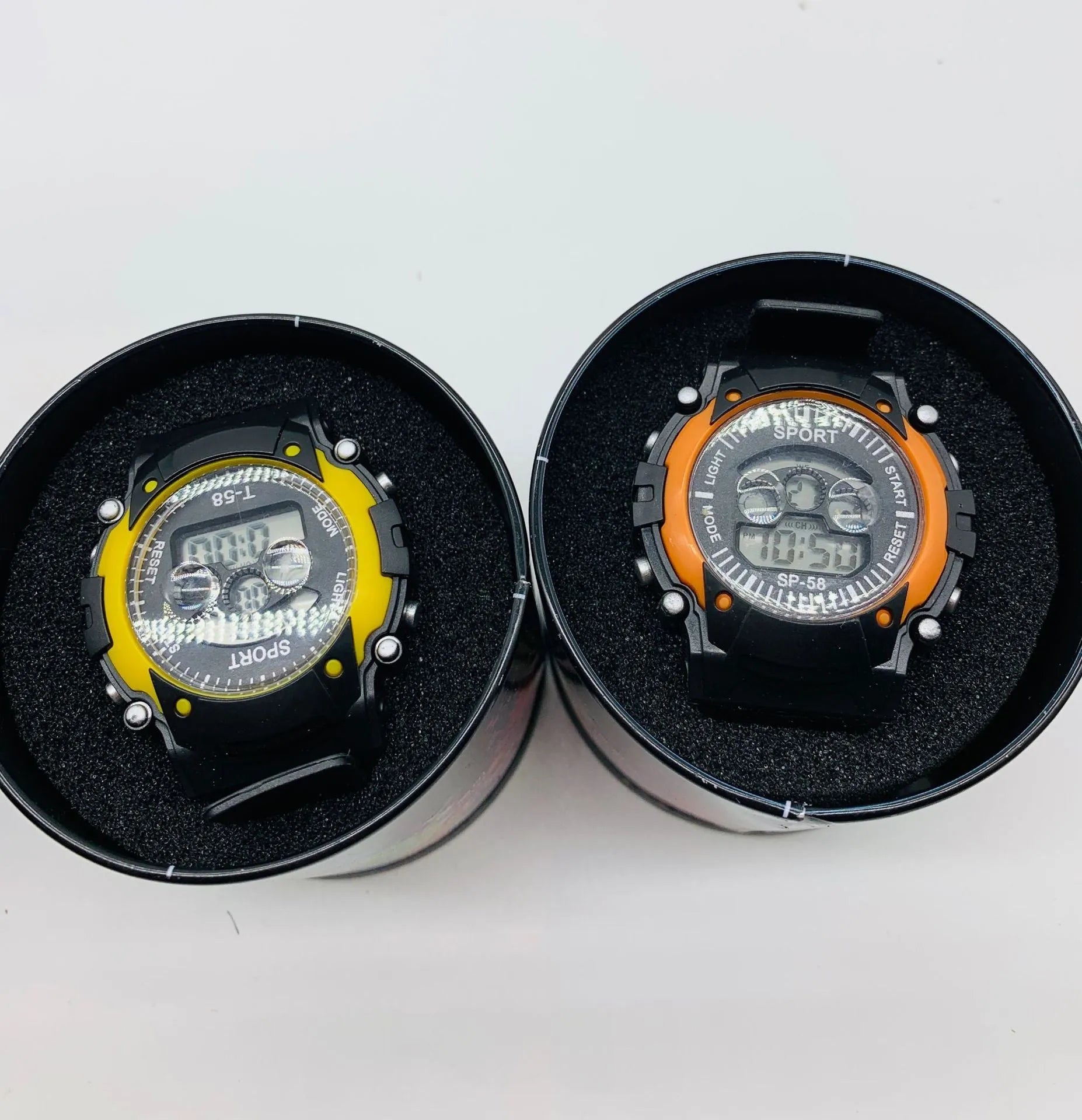 Children's digital sports watch with waterproof design and multiple functions