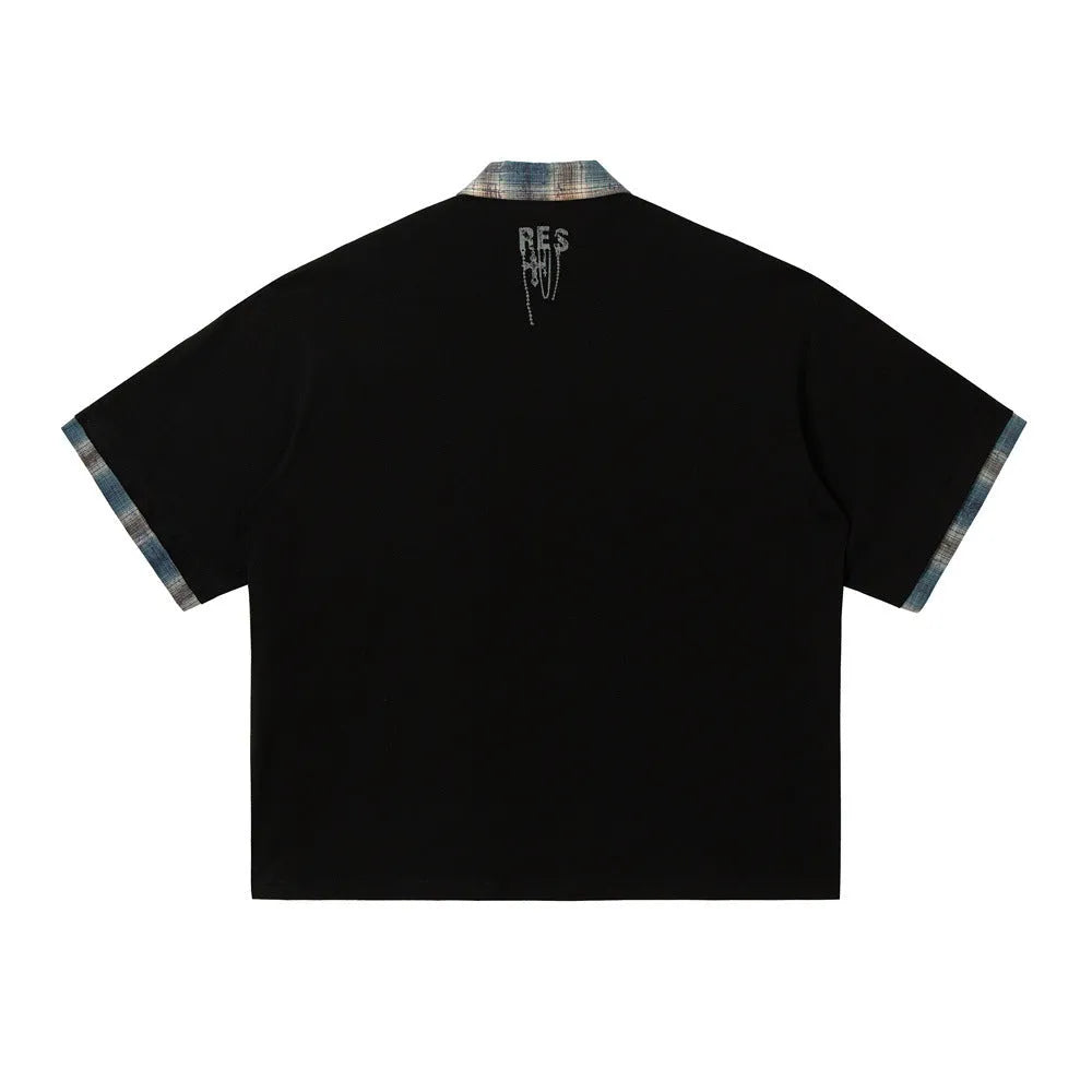 Men's loose fit short-sleeved top with graffiti printing on asymmetric lapel, in cotton fabric.