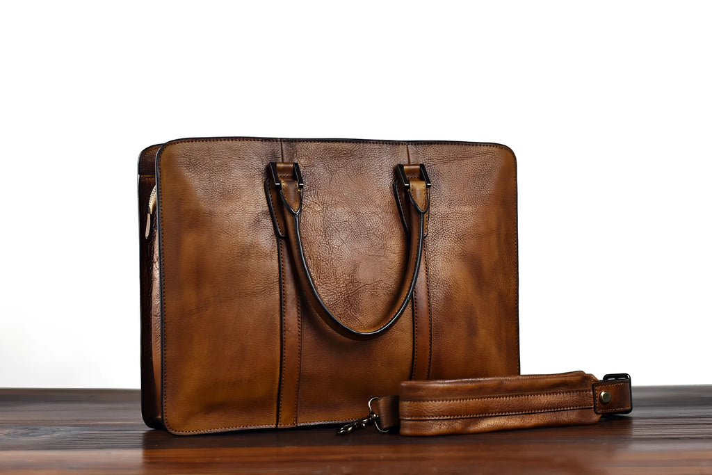 Men's 14-inch horizontal leather handbag in khaki vegetable tanned cowhide with zipper