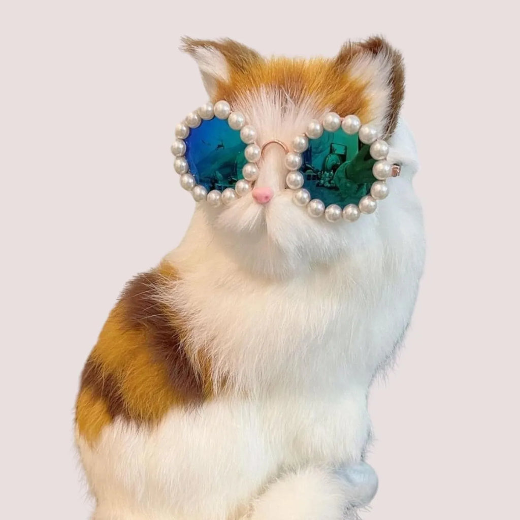 Pearl-rimmed round sunglasses for cats and dogs in five colour options with two size choices