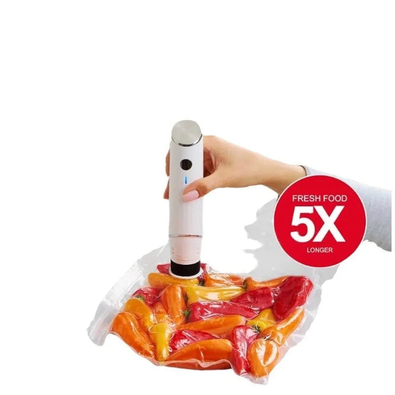 White USB electric suction pump and five 26x28 cm clear plastic vacuum bags for food storage