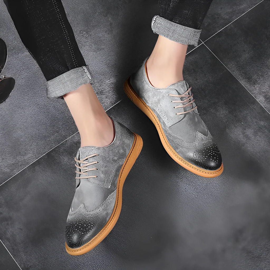 Men's black business leather lace-up shoes with low top design and rubber sole