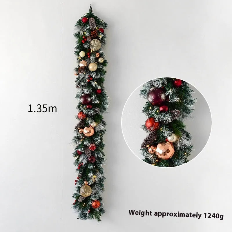Large 135cm European style rattan leaf Christmas wall hanging decoration with gold red flowers and pine needles