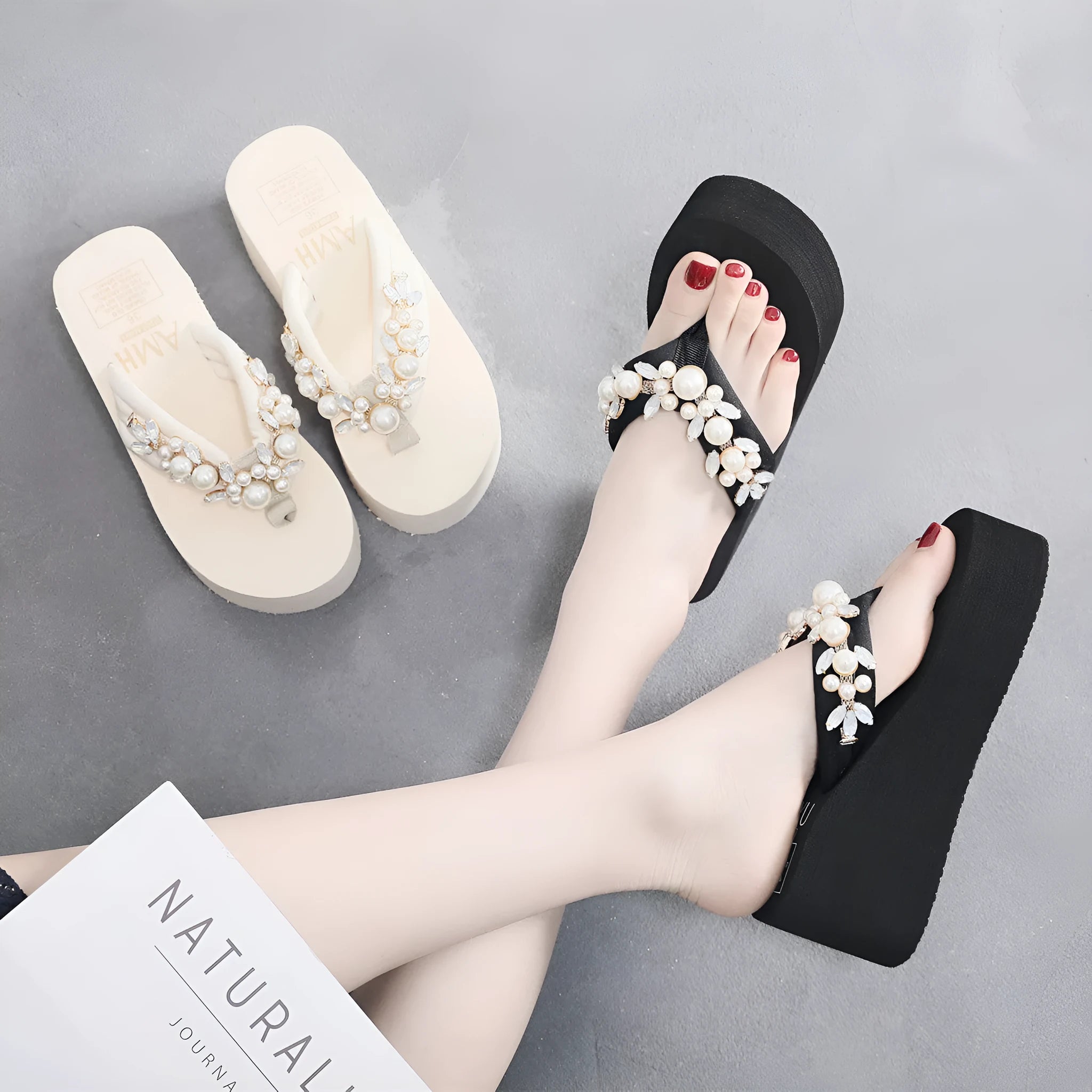 Women's high-heeled flip-flops in cotton cloth, available in black and beige colours