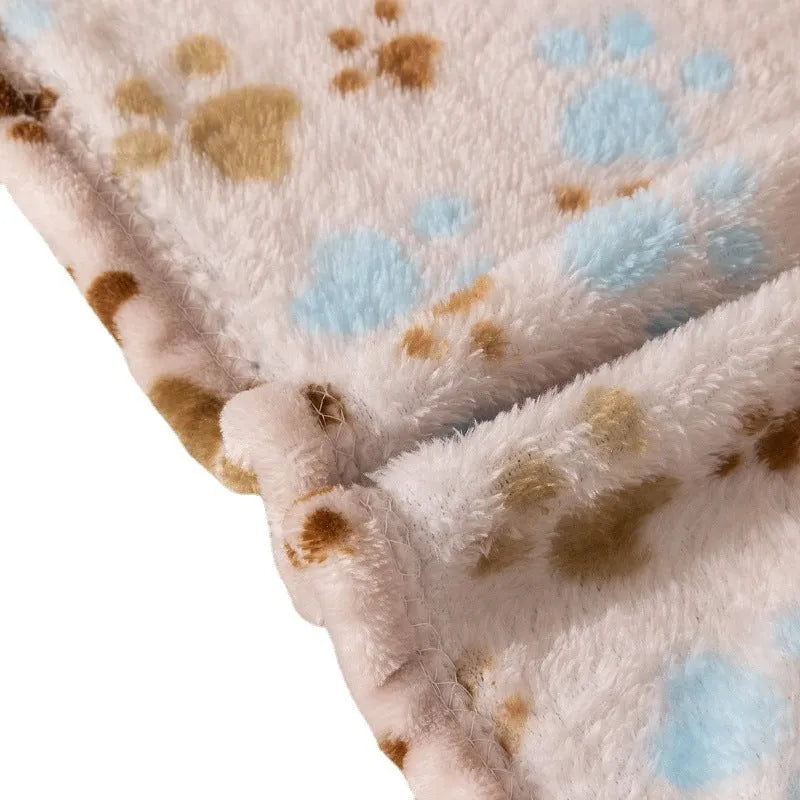 Polyester pet blanket with cartoon dog pattern in blue dog or dog's paw designs